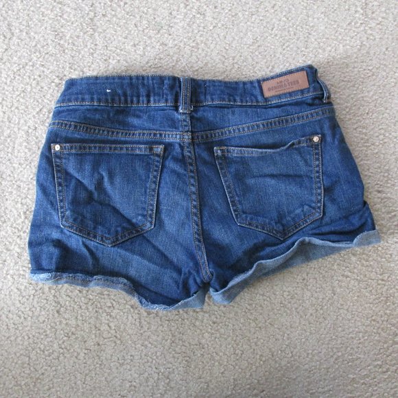 MNG Denim & Tees Cuffed Jean Shorts Women Size 4 Blue Low‎ Rise Dark Wash Denim - Picture 3 of 3